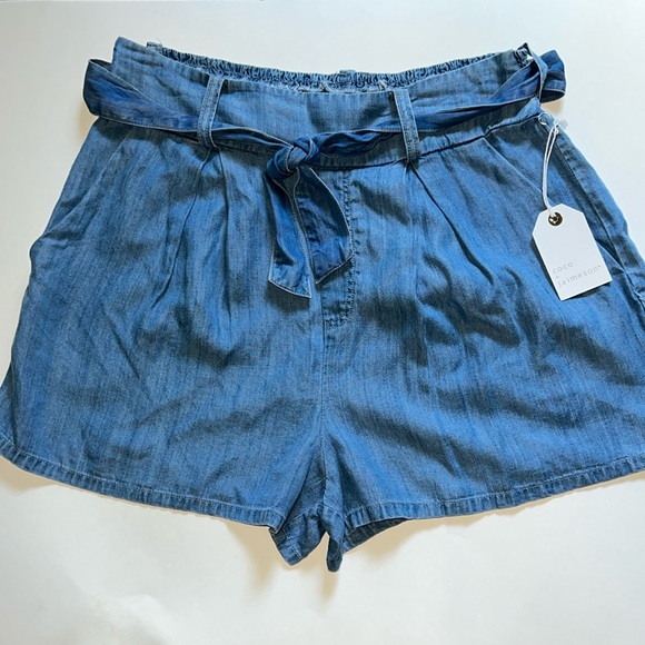 coco + jameson Pants - New! Dollars coco + Jamison denim like shorts medium